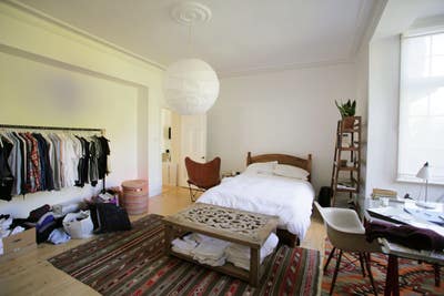 Stunning Vast Room, En Suite, Vast Garden.  Main Photo