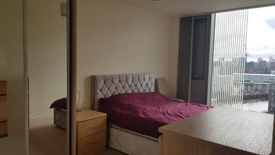Large Double Room w/ En-suite in Greenwich Main Photo