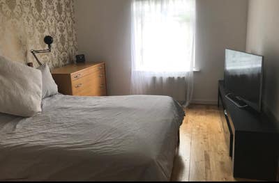 Furnished Double Room & Parking Bushey Main Photo