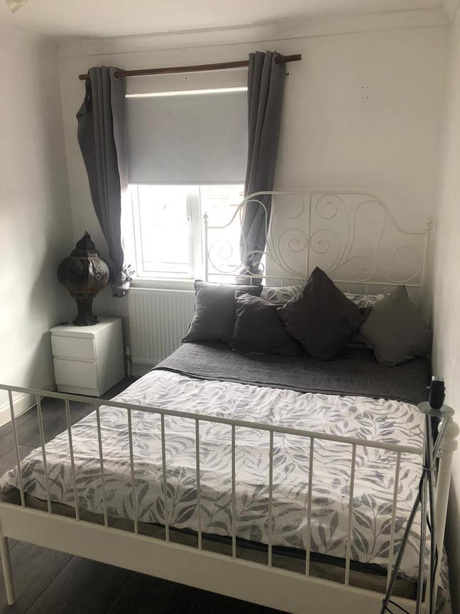 Professional House 1 Dble Room *Available 20Th Nov Main Photo