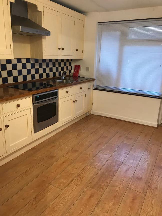 Double Room Central Location MK9 Main Photo