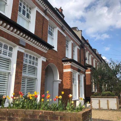 1 Bed Flat moments from Tooting Common Main Photo