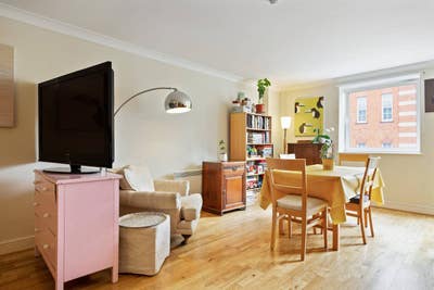 Central London Located & Bright Rooms in Pimlico Main Photo