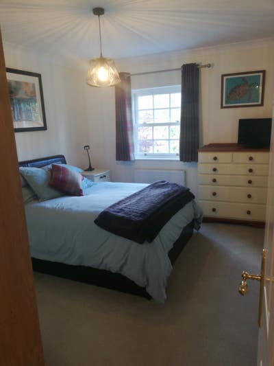 Lovely spacious double room, quiet rural location  Main Photo