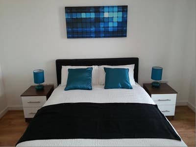 High Quality Professional House Share Main Photo