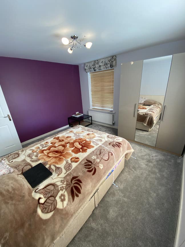 2 Rooms + Priv. Kitchen&Bathroom  w all bills Main Photo