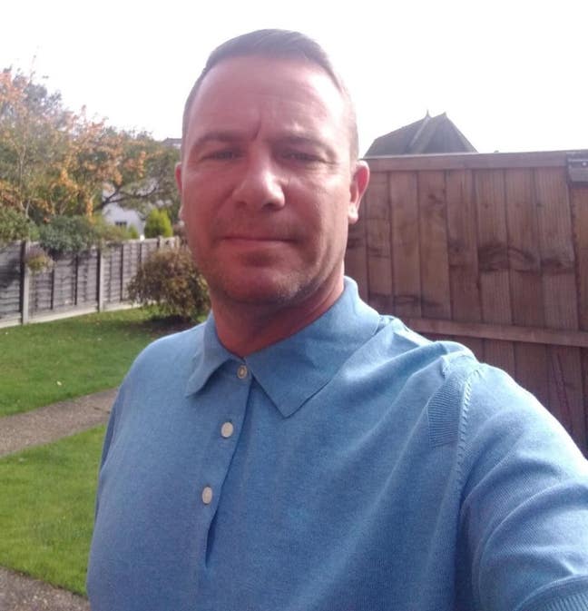 Flat/house/Annex/Studio  Main Photo