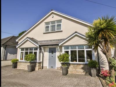 Swansea Bay Campus Open Plan Stylish 3 Bedroom Pad Main Photo