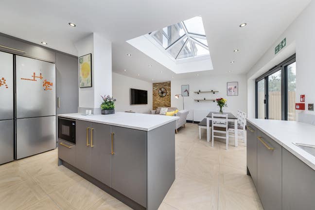 Gold standard of shared accommodation Main Photo