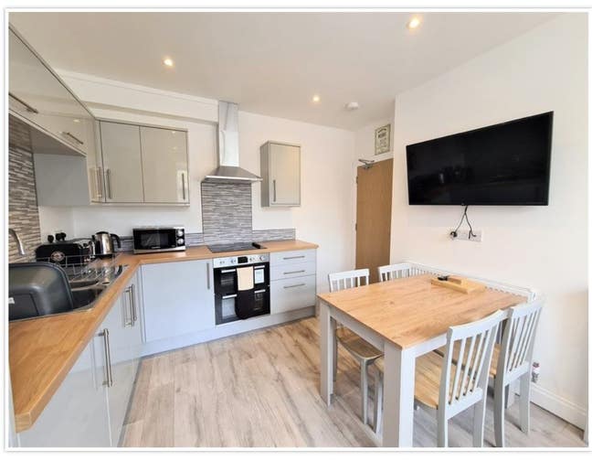High Quality Double Room in Doncaster  Main Photo