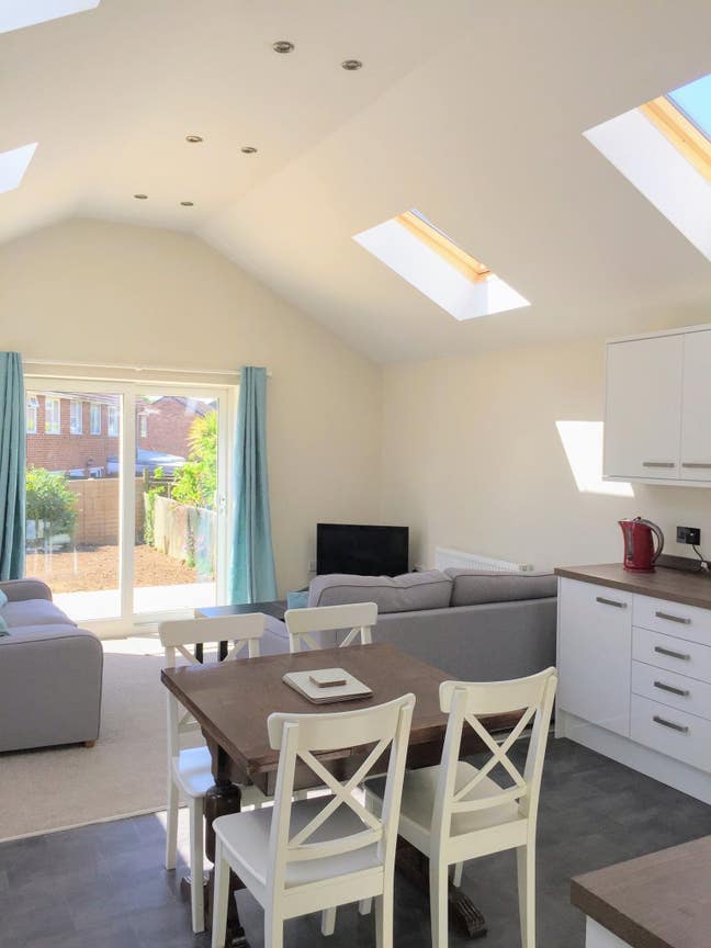 Double Bedroom Available - Ideal for Contractors Main Photo