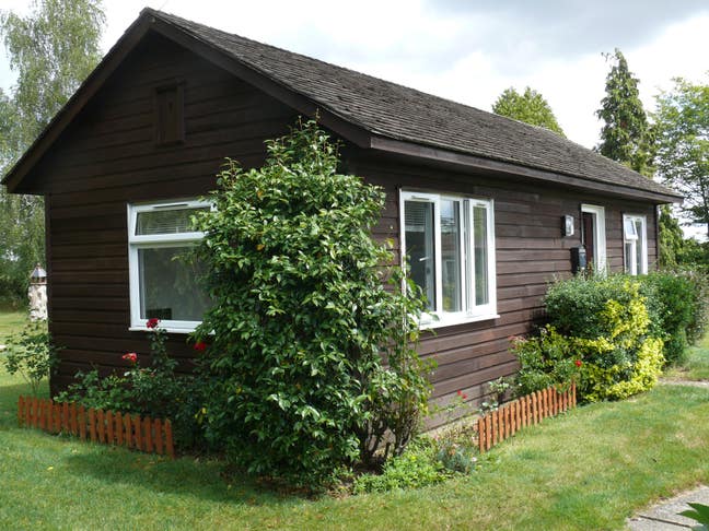 Pretty self contained chalet Main Photo