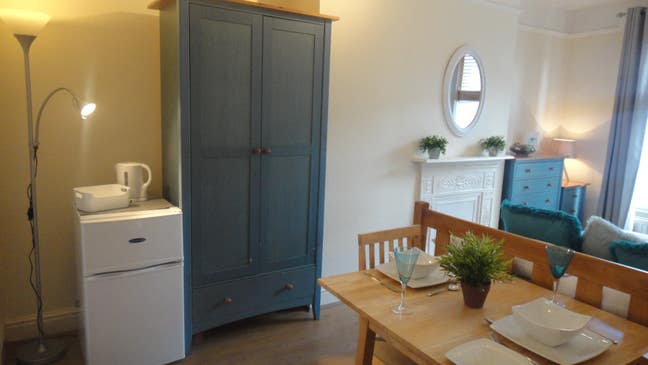 Large Room In Town With More Facilities Main Photo