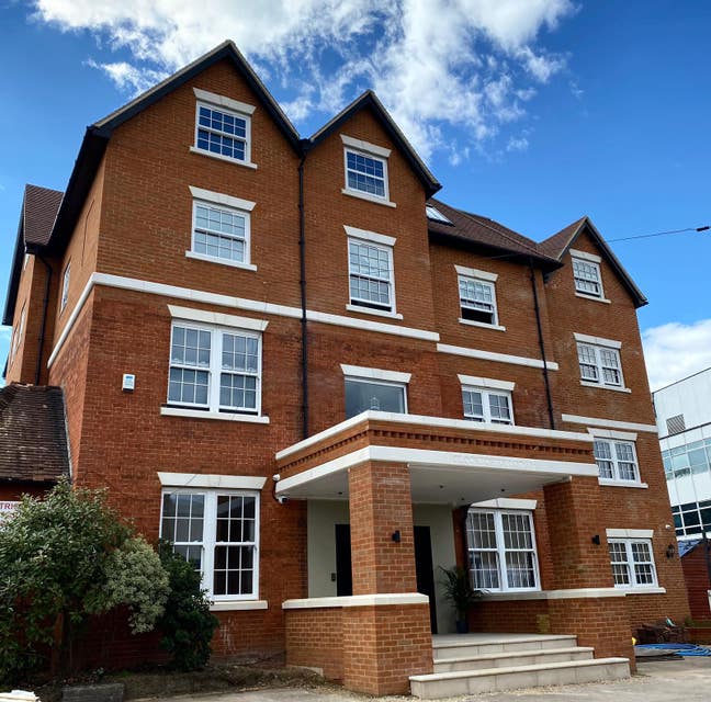 Purpose Built co-living with all mod cons Main Photo