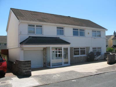 Single Room for rent in large detatched home Main Photo