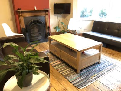 So Spacious It Feels Like Living in Your Own House Main Photo
