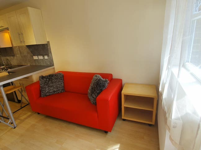 Riverfront - 1 bed apartment Main Photo