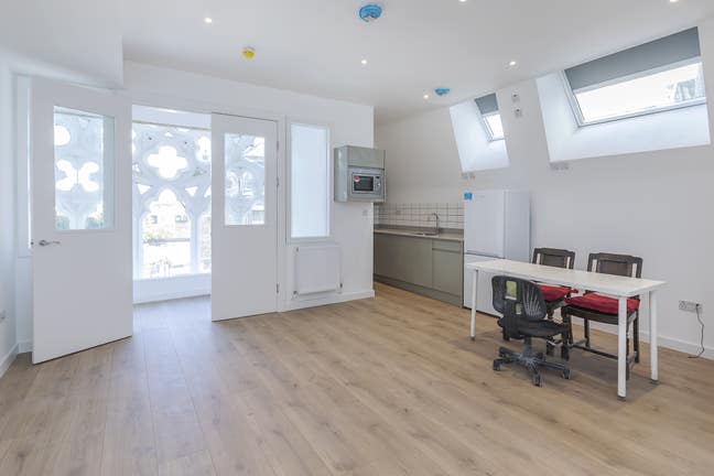 Amazing Studio Church Conversion  Main Photo