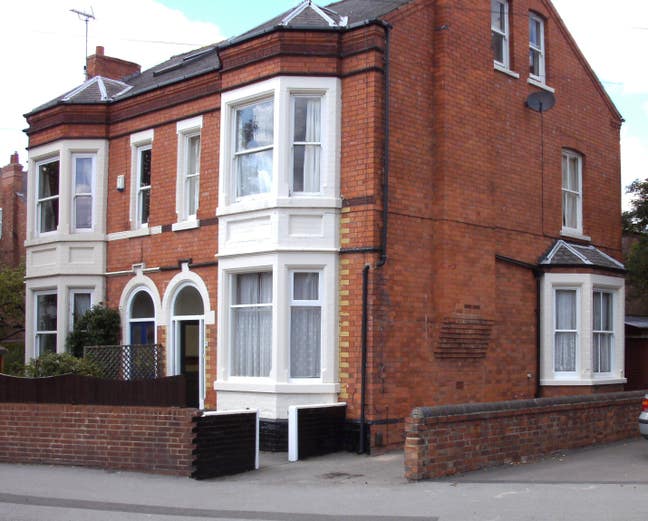 Double room for young professional in WB Main Photo
