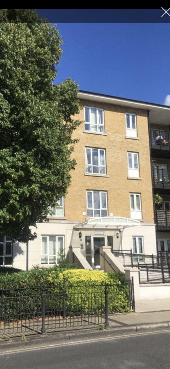  Huge 2 bed 2 bath flat 15mins from City  Main Photo