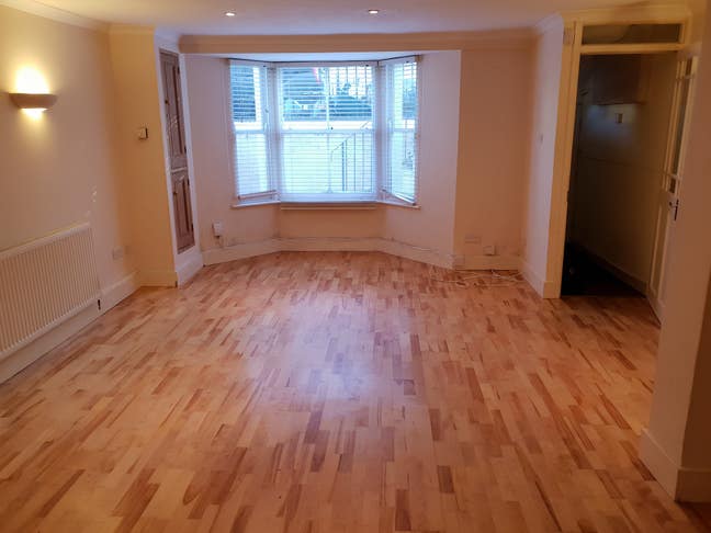 Beautiful 2 bedroom flat with garden!  Main Photo