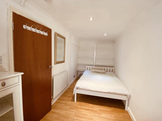 Great Double room £530, furnished. 2kitch,2bath Main Photo