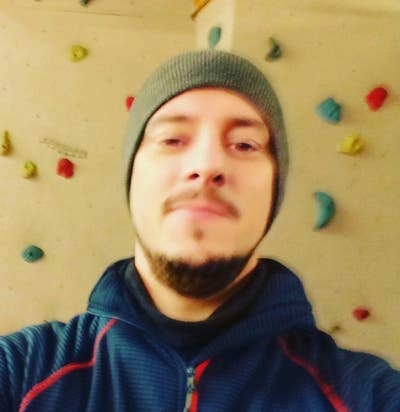 44 year old Male seeks a single or double room Main Photo