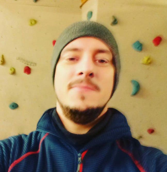 44 year old Male seeks a single or double room Main Photo