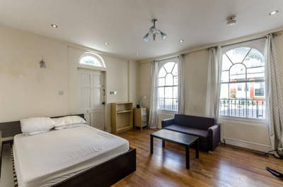 Studio Flat to Let in Islington  Main Photo