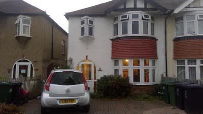 Brighton, friendly professionals, bills incl. Main Photo
