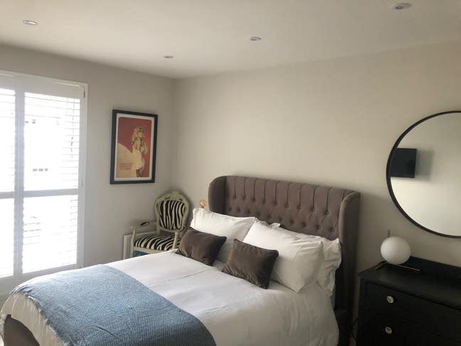 Bright double room in Angel Main Photo