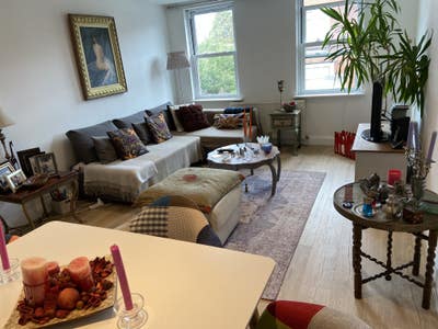 Double room with private bathroom all bills inc Main Photo