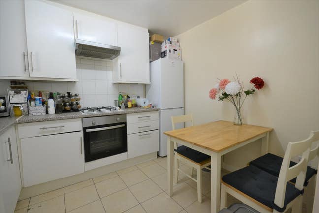Single Room Great Location (Zone 2) All Bills Inc Main Photo