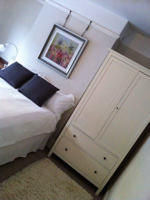  Professional Household: Large Bright Dbl. 20 sqM Main Photo