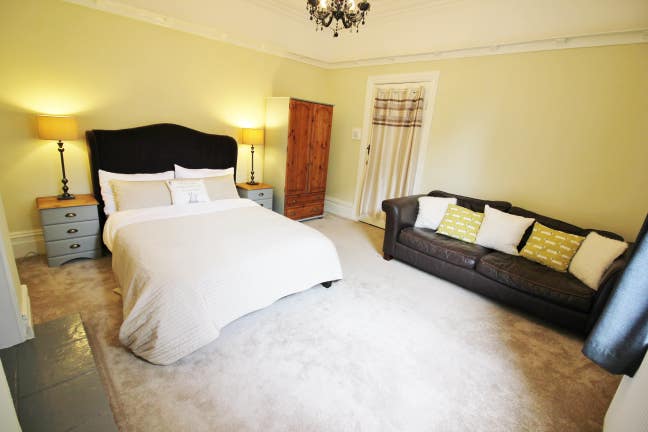 Large Victorian Shared House Main Photo