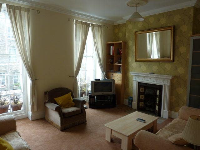Two large double rooms in a spacious luxury house Main Photo