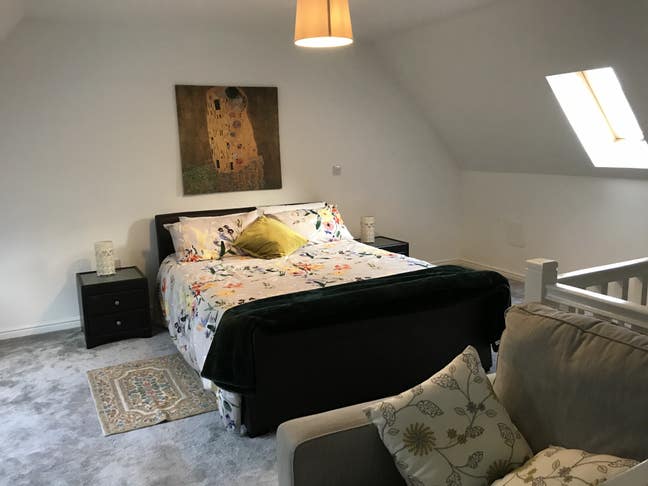 We have a large, luxurious master-bedroom.. Main Photo