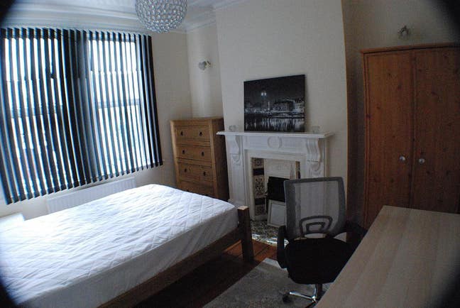 Three double bedroom share house for 1st Sep 2021 Main Photo