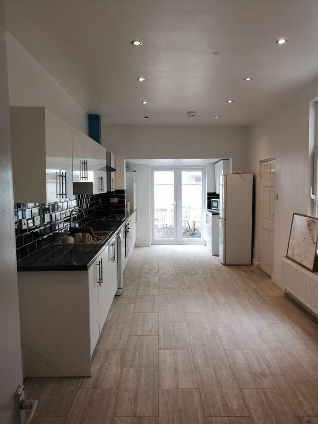 En-suite double room, all bills included Main Photo