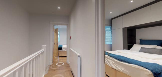 Luxury Bedroom with ensuite  Main Photo