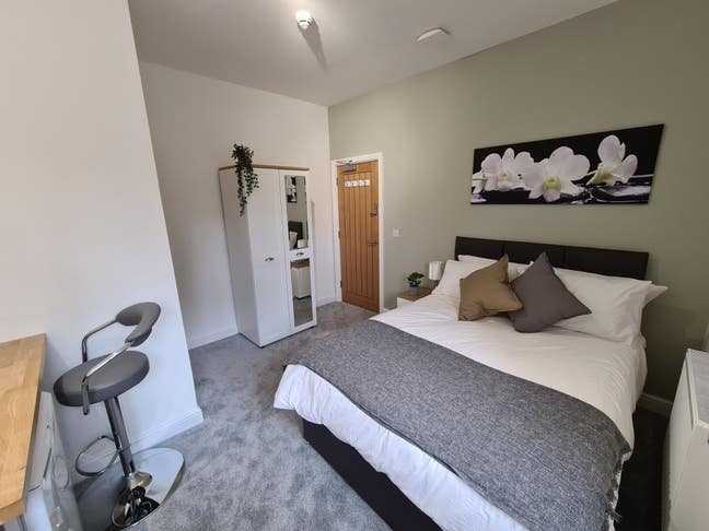 Waterloo Road | En-Suite Rooms Yardley B25 Main Photo