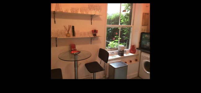 Double Room W10 Main Photo