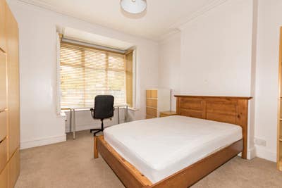 Bills included &pound;510pm - High Quality Student Share Main Photo
