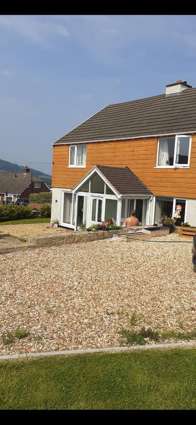  Luxury Property Close to Town  Main Photo