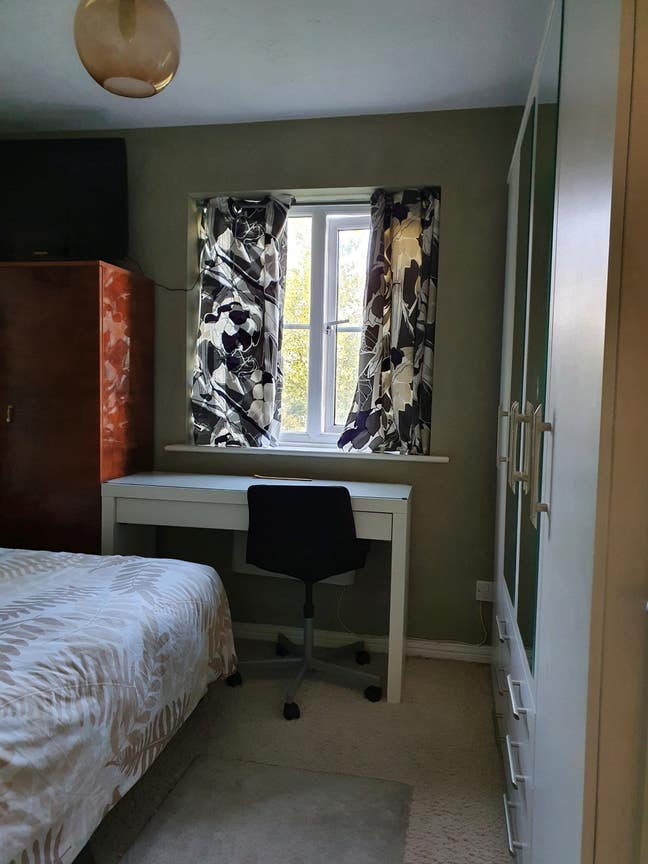 Lovely Double Room in Quiet Location Main Photo