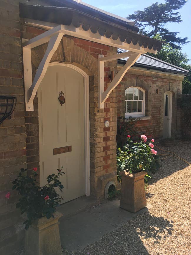 Gorgeous room available in central Guildford Main Photo