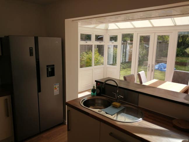 Single Room for let in Dunstable Main Photo