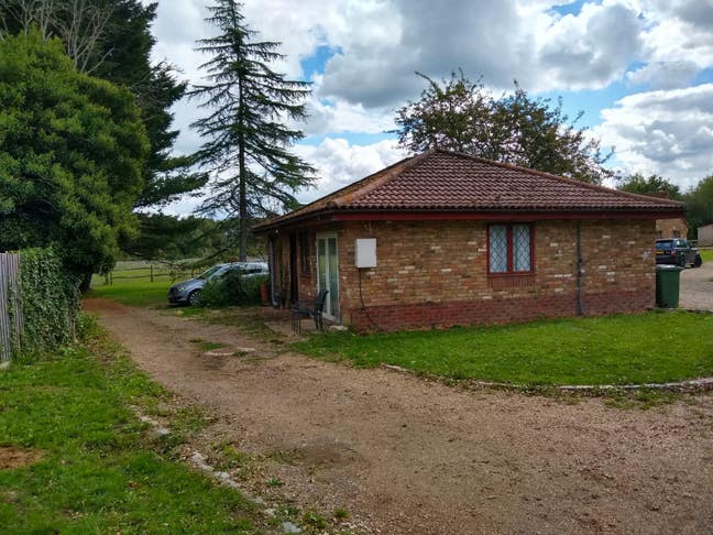 1 bed house in rural setting  Main Photo