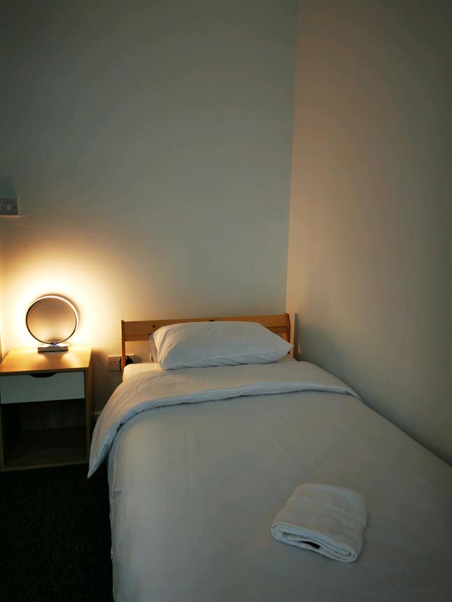 Single En Suite Room  Main Photo