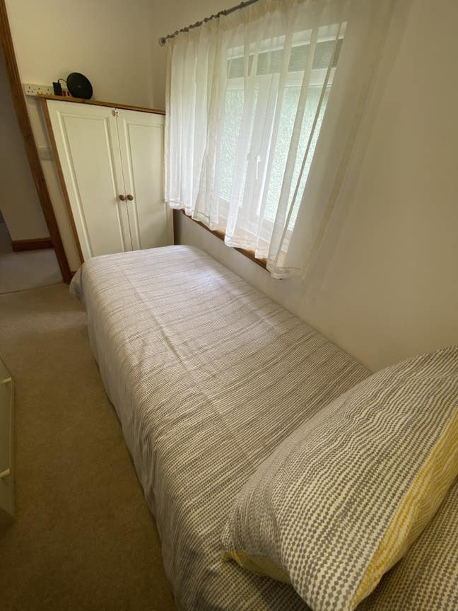 Superb Single Room-  Walking Distance to Stansted Main Photo